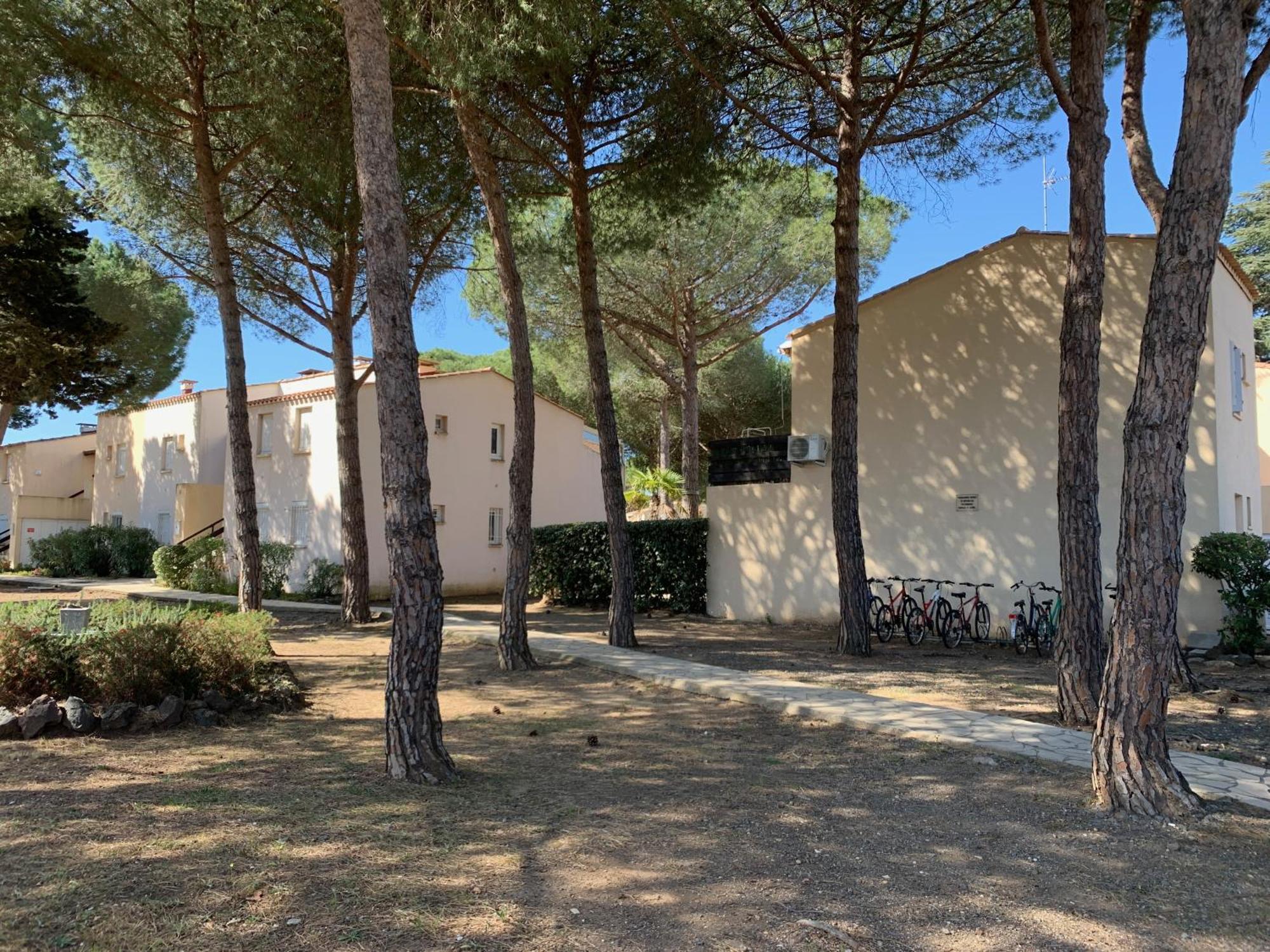 Appartement Cap D'Agde 2 Pieces Et Mezzanine Екстер'єр фото